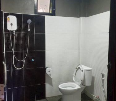 Uthai Thani House | Phawaeng Resort พะแวงรีสอร์ท