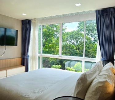 Phetchabun Hotel | โรงแรมบลอสซั่ม เพชรบูรณ์ Blossom Hotel