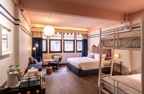 Bang Rak Hotel | Blu Dock Restel Bangkok