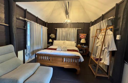 Nong Pa Khrang Hotel | Mango Tree Resort
