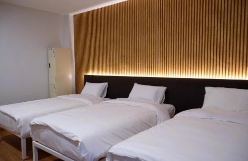 Wua Lai Hostel | Chapter 3 Hostel