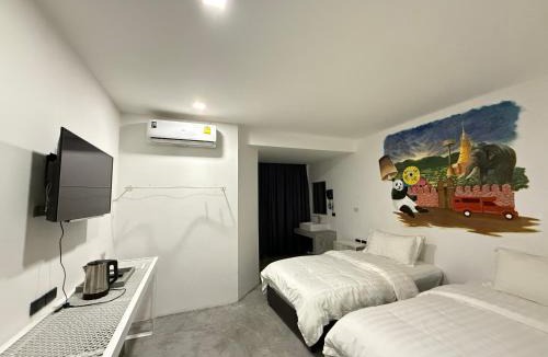 Sri Phum Hostel | G Lighthouse