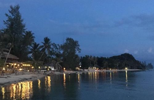 Ko Pha-ngan Hotel | Samma Karuna Monthly Beach & Wellness Resort - Intoxicants free