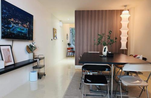 Phaya Thai Villa | Middle Haus 3BR Home Near BTS Ari, Bangkok