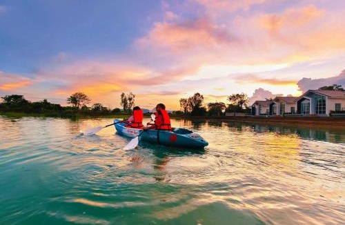 Wichian Buri Resort | Hug Home Resort Wichianburi ฮักโฮม รีสอร์ท วิเชียรบุรี