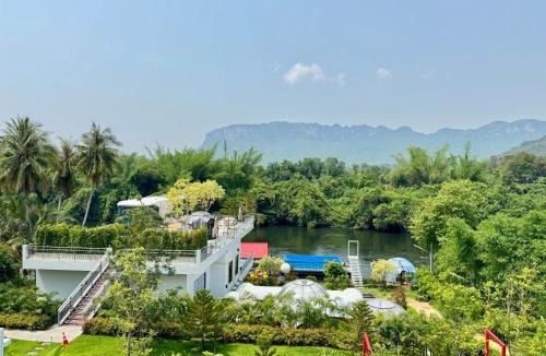 Kanchanaburi Resort | เดอะเบสแคปซูล รีสอร์ท
