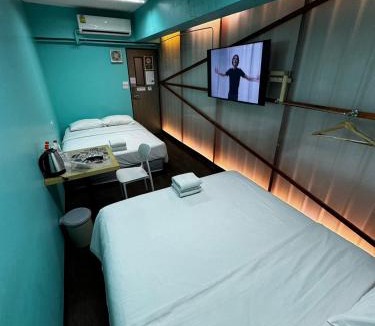 Pathumwan Hostel | Glur Central Pratunam
