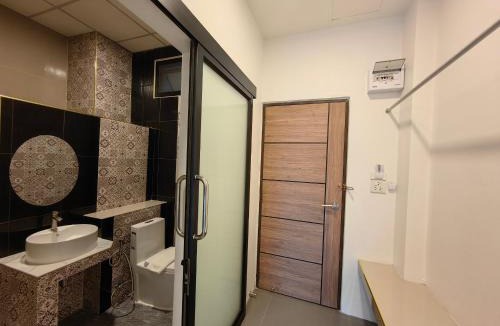Thong Pha Phum Hotel | Kiree River Hotel โรงแรมคิรีริเวอร์