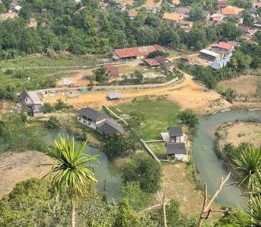 Nong Khiaw Hostel | Eco Farm Stay and Hostel