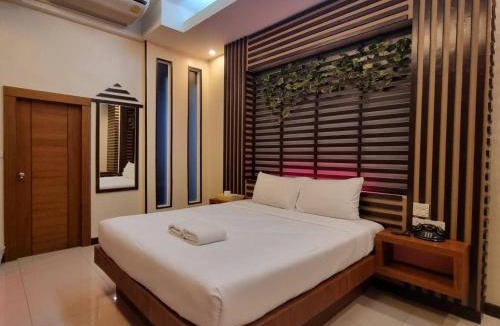 Tha Thaewawong Resort | Hi End Hotel Sriracha