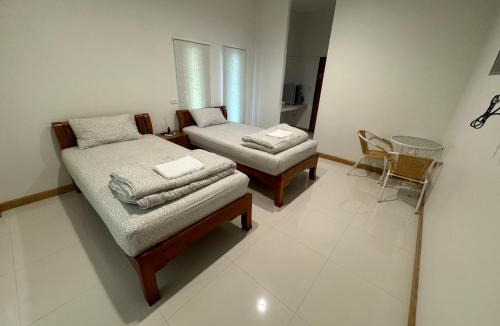 Chakphong Hostel | Sisters Home ที่พักใกล้สวนพฤกษศาสตร์ ระยองแหลมแม่พิมพ์