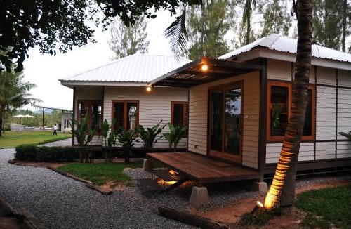 Na Chom Thian Resort | The Farmhouse at Polo Escape