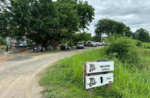 Bang Mun Nak Hostel | 385 Homestay & Lake camp