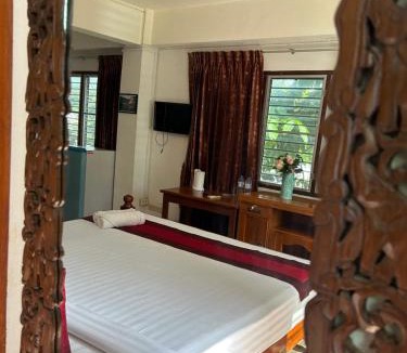 Wat Ket Hostel | Saithong House