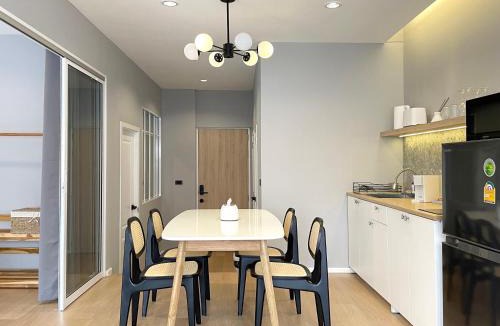 Ban Phan Thom Apartment | Vélin Khaosan - 2nd Floor apartment with 2Bedrooms