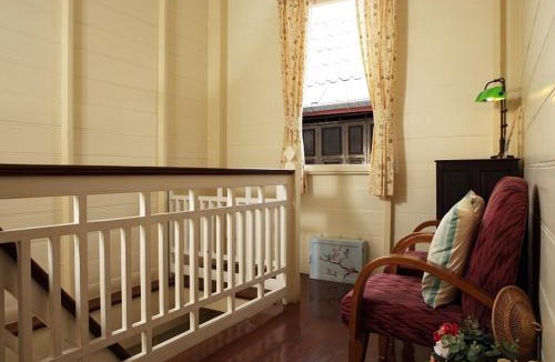 Wat Bowon Niwet Hostel | Baan Dinso