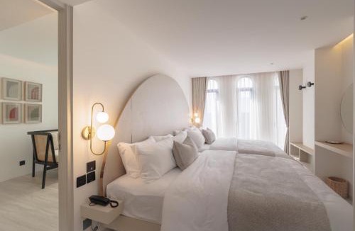 Wang Burapha Phirom Hotel | CORRIDOR 2407