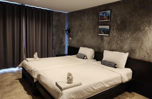 Pa Maet Hotel | Come Moon Loft Hotel