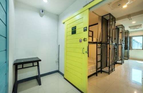 Don Muang Hostel | Sloth Hostel Don Mueang