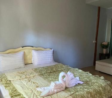 Chaiya House | ไชยาซีวิวโฮมสเตย์ (Chaiya Seaview Homestay)