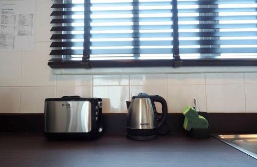 Ban Bang Saen Apartment | Beachfront 70 sqm Sea View Apartment FREE DISNEY PLUS