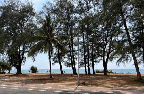 Thai Mueang House | Bamboo Beach House @ Phang Nga
