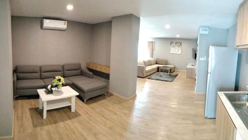 Chom Phon Apartment | The Lux Ladprao 10