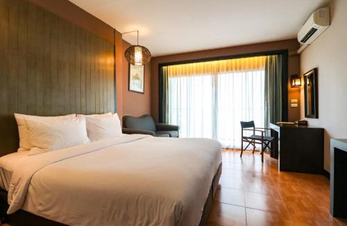 Ratchathewi Hotel | Royal View Resort - Rang Nam