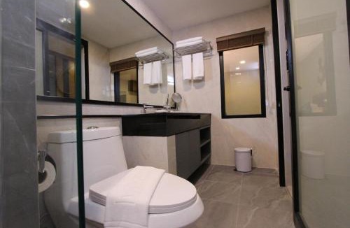 Bang Sao Thong Hotel | The Leisure Hotel