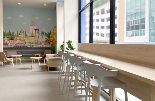 Khlong San Hotel | HOP INN Bangkok Krung Thonburi Station