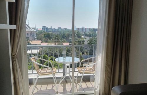 Saen Suk Apartment | Fluffy bed and seaview @Bangsaen
