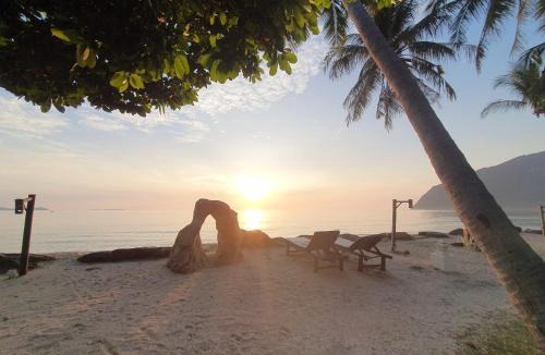 Khanom Hotel | Baan Thong Ching Resort
