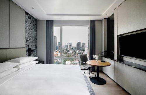 Bang Rak Hotel | Bangkok Marriott Hotel The Surawongse
