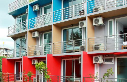 Chaweng City Center Hotel | Cheeky Monkey's Samui