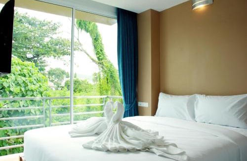 Chaweng City Center Hotel | Cheeky Monkey's Samui