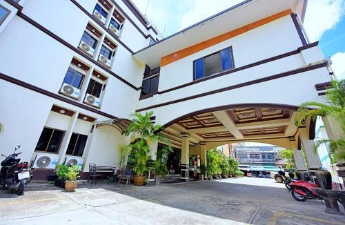 Chang Khlan Hotel | Hua Lin Inn