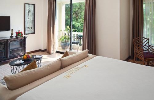 Daun Penh Hotel | Palace Gate Hotel & Resort by EHM