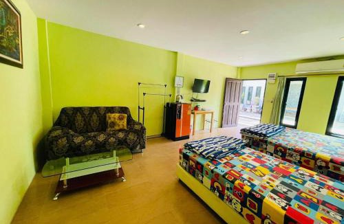 Kabin Buri Hotel | Baan Sri Family
