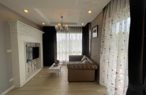 Saen Suk Apartment | Exclusive Garden View 1 bedroom suite @Patio Bangsaen