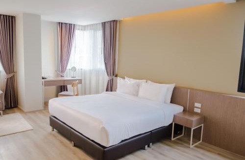 Chiang Mai Hotel | The Rise Suites Hotel, Chiang Mai - SHA Extra Plus