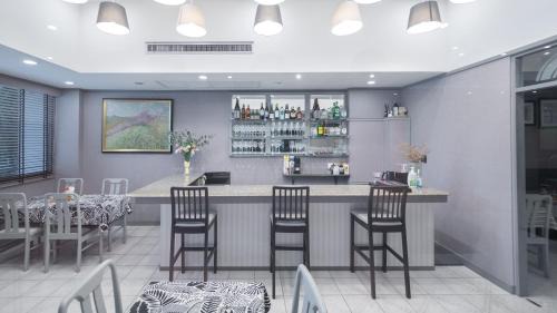 Thung Maha Mek Apartment | Yellow Ribbon Hills Boutique Suites