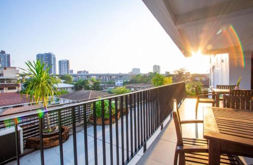 Bang Na Hotel | Lily Hotel Bangkok