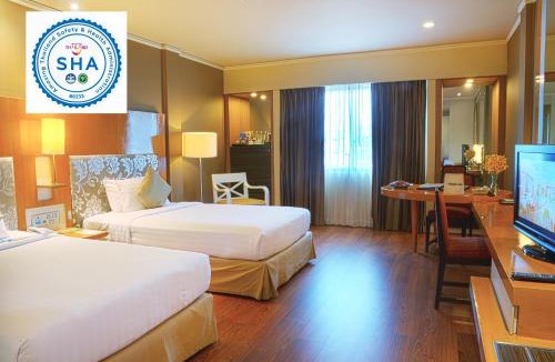 Pom Prap Sattru Phai Hotel | Royal Princess Larn Luang - SHA Extra Plus