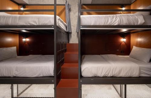 Samphanthawong Hostel | Luk Hostel