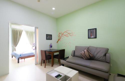 Daun Penh Apartment | Season Residence