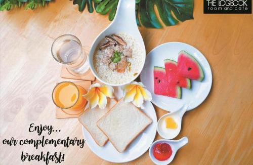 Chonburi Hotel | The LogBook Room and Cafe'