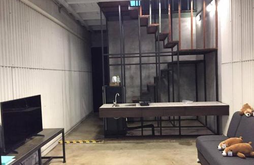 Trang Hostel | THE TREE Sleep and Space