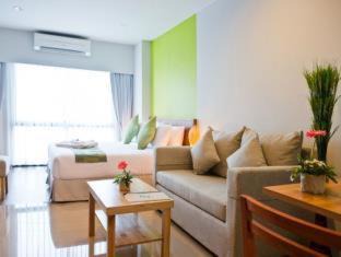 Noen Phra Hotel | Crystal Jade Hotel