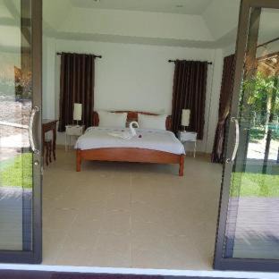 Ko Chang Resort | Sunrise Beach Resort