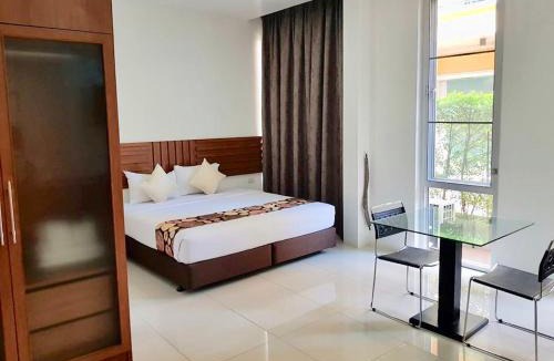 Lat Yao Hotel | Paholyothin Park Place